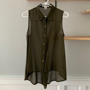 Fun green lightweight sleeveless top- size medium